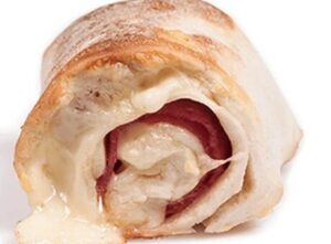 8 Cheese-Stuffed Pizza Rolls - Vegetarian